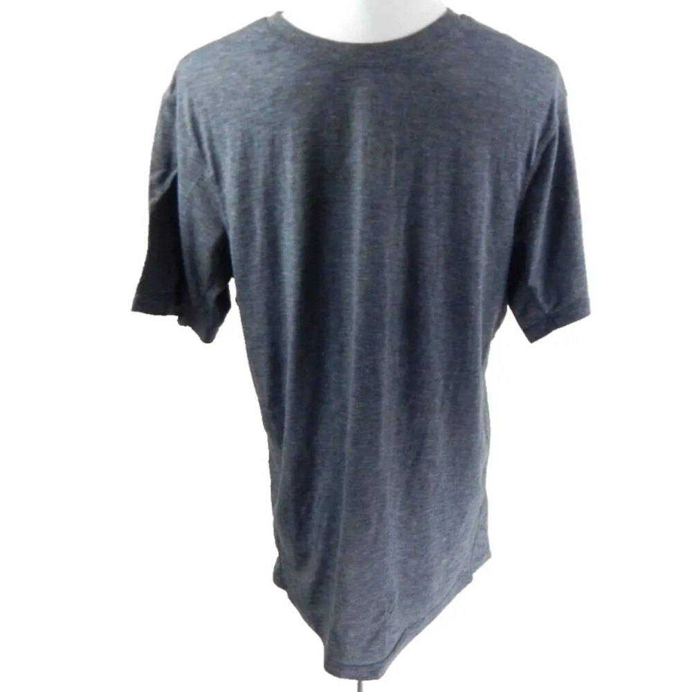 Lululemon Gray Short Sleeve Tee *flaw*